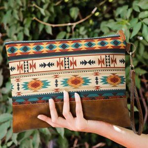 Multicolor Western Aztec Print Zipper PU Leather Clutch Purse